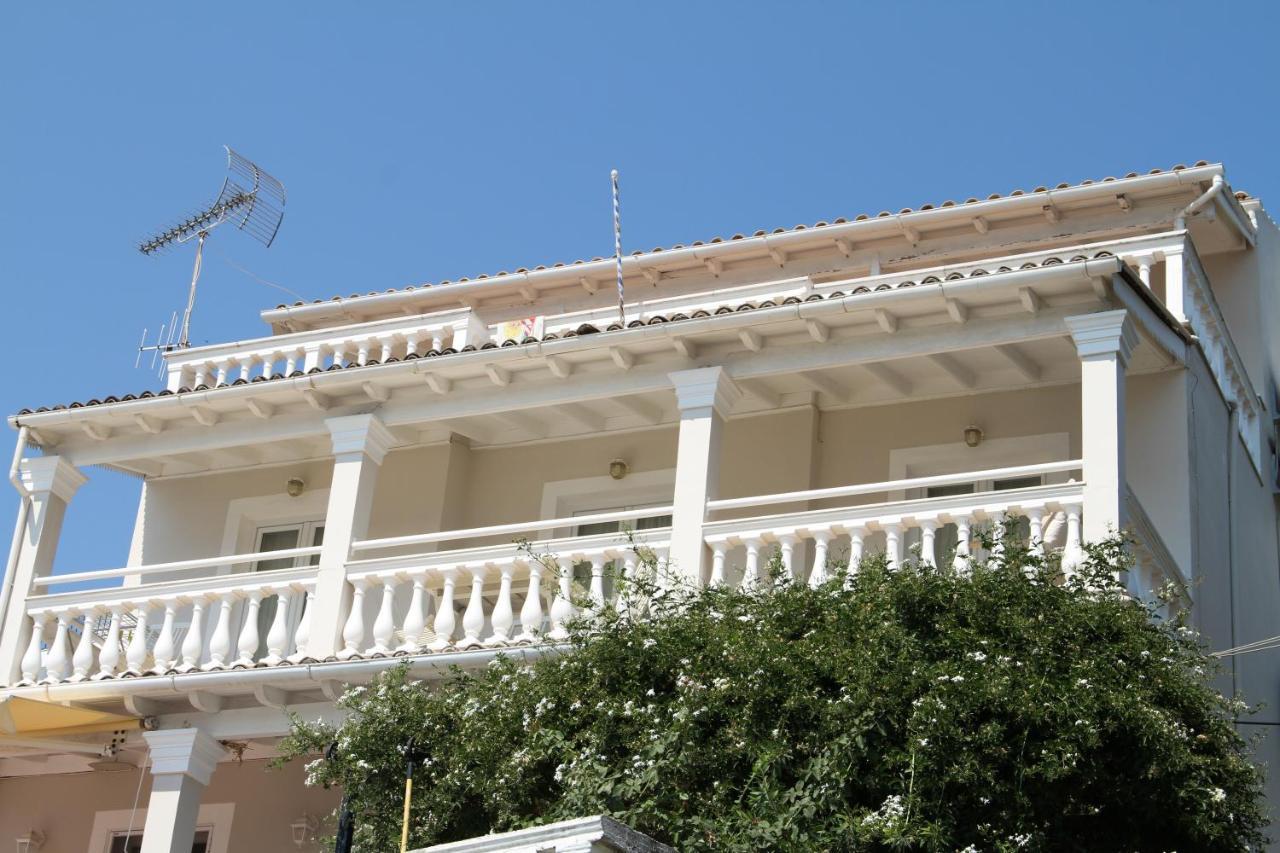 Kassiopi Seafront Elegant Apartments Exterior foto