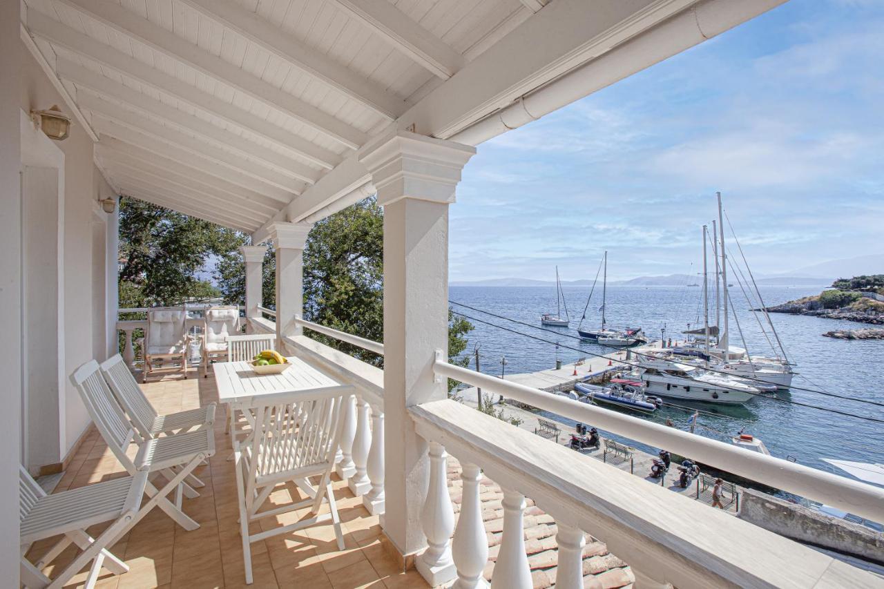 Kassiopi Seafront Elegant Apartments Exterior foto
