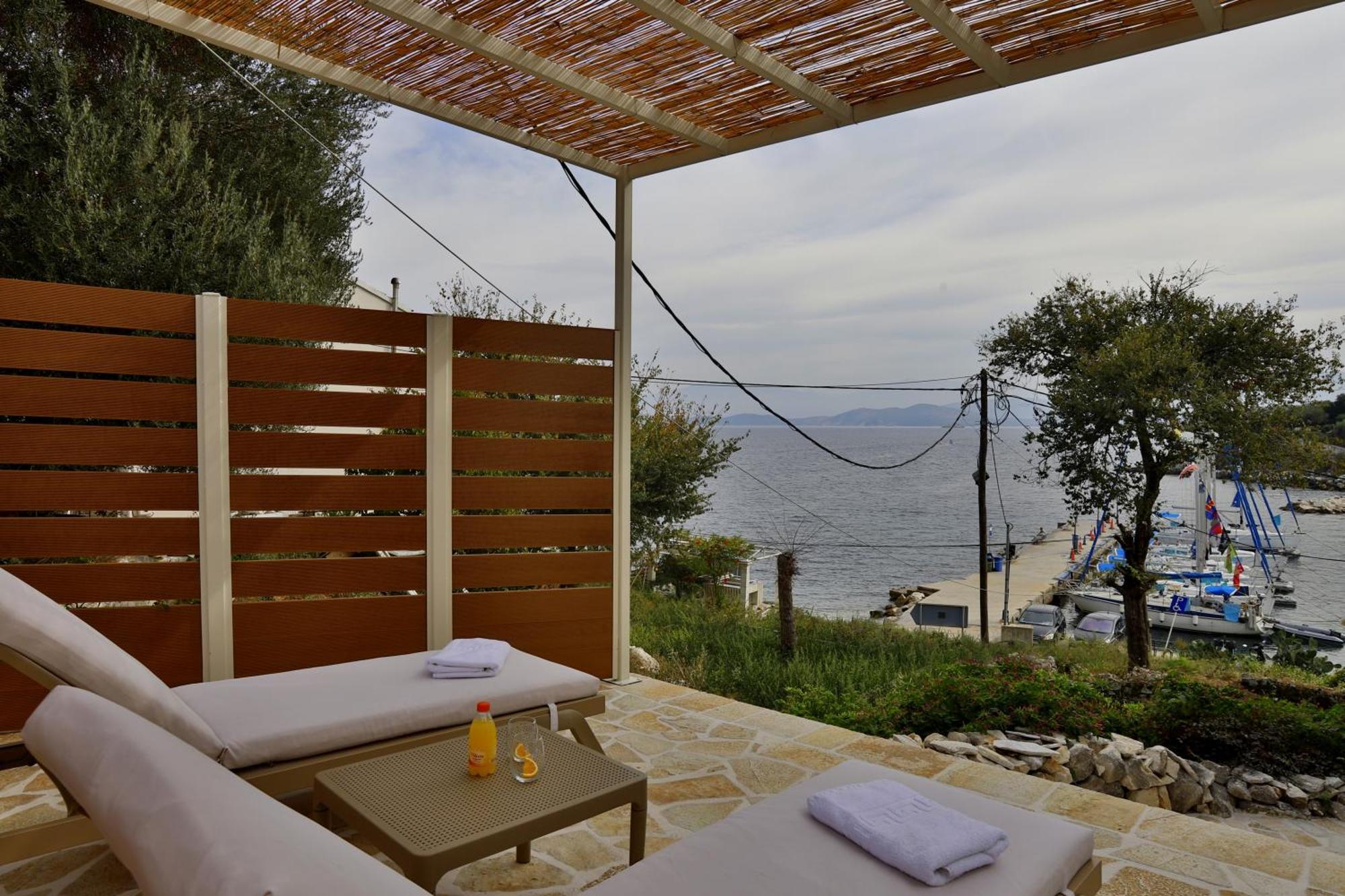 Kassiopi Seafront Elegant Apartments Exterior foto